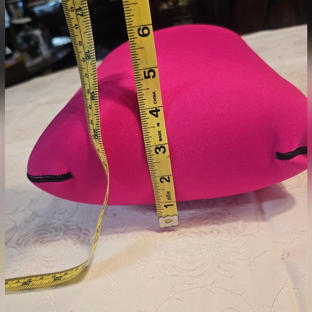 Neoprene beach pillow